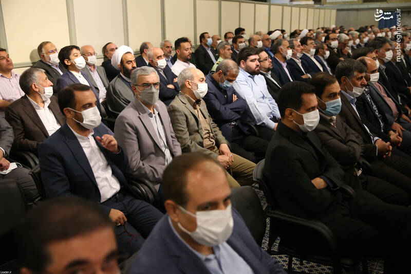 عکس/ دیدار مسئولان نظام و سفرای کشورهای اسلامی با رهبر انقلاب