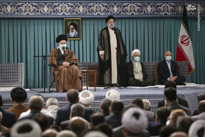 عکس/ دیدار مسئولان نظام و سفرای کشورهای اسلامی با رهبر انقلاب