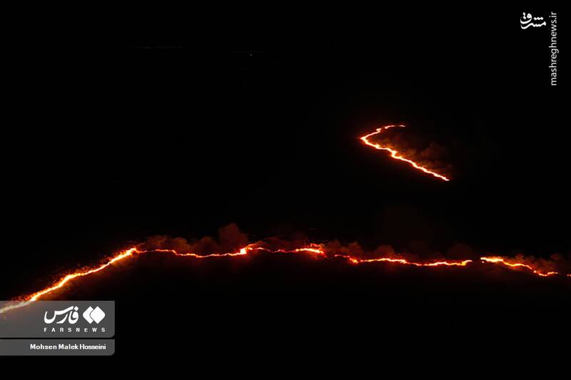 عکس/ شعلههای آتش بر تنِ تالاب میقان