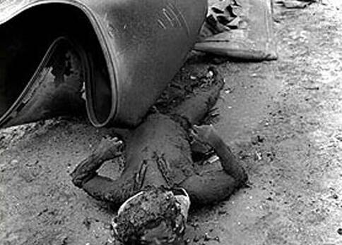 روزی که ایران گورستان آمریکاییها شد+ عکس