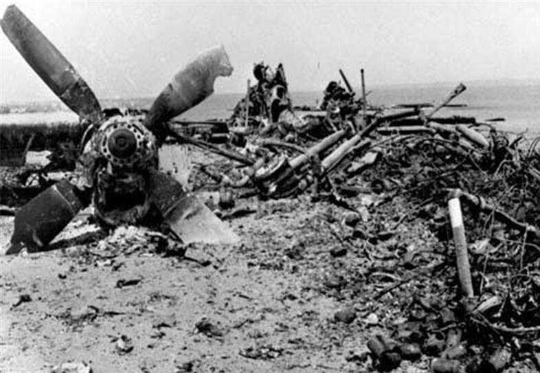 رسوایی آمریکایی ها در صحرای طبس + فیلم و عکس 7