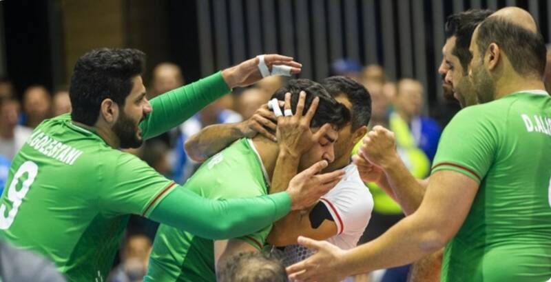 گلایه یک والیبالیست از بی مهریها