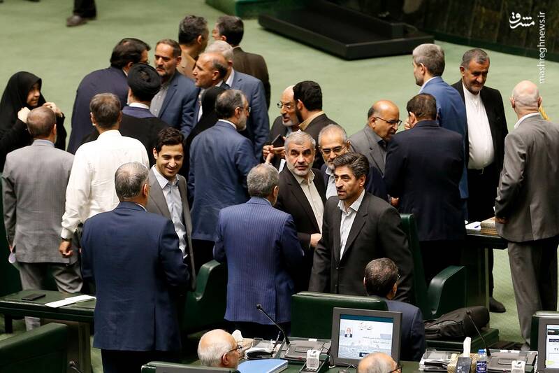 عکس/ جلسه استیضاح وزیر صمت در صحن علنی مجلس