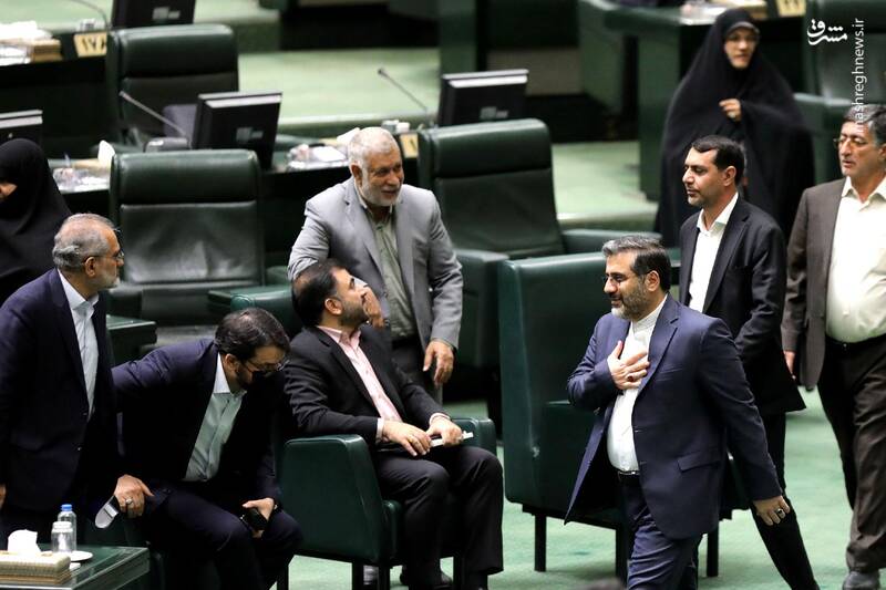 عکس/ جلسه استیضاح وزیر صمت در صحن علنی مجلس