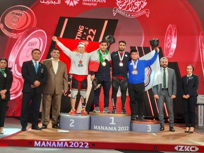 قهرمان جهان دست به وزنه شد