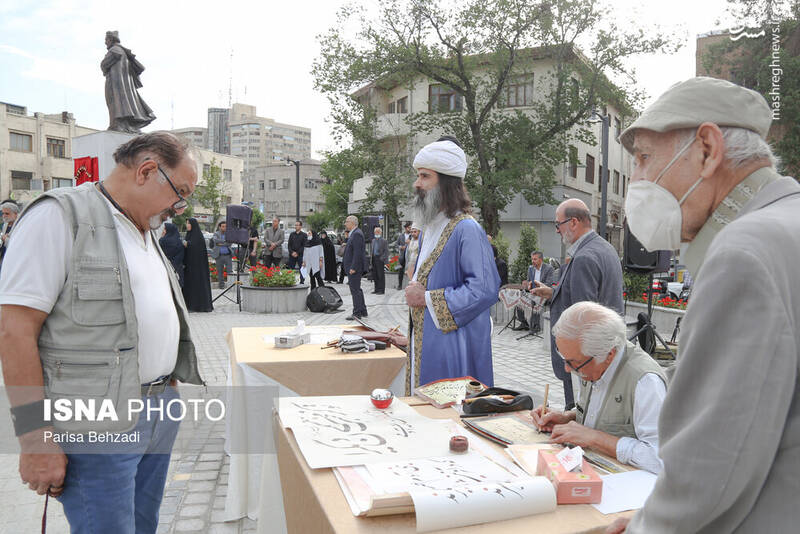 عکس/ رونمایی از بزرگترین مجسمه برنزی پایتخت