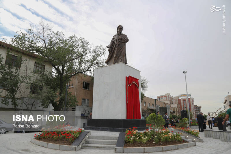 عکس/ رونمایی از بزرگترین مجسمه برنزی پایتخت