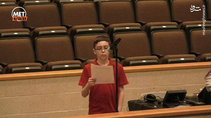 اخراج دانشآموز در آمریکا بدلیل نوشته روی تیشرت +عکس