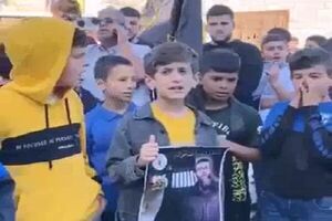 پسر شیخ "خضر عدنان" در جایگاه رهبری تظاهرات ضدصهیونیستی
