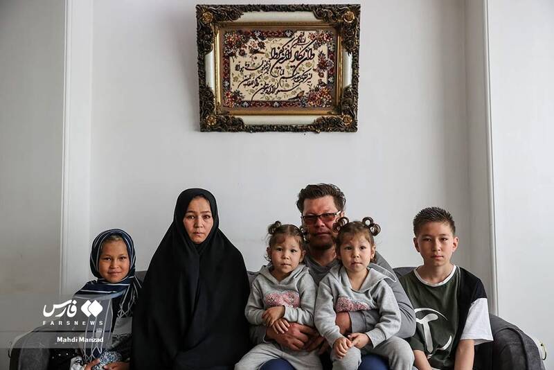 مدافعان حرم از دیدن چنین چهرهای تعجب کردند!+ عکس