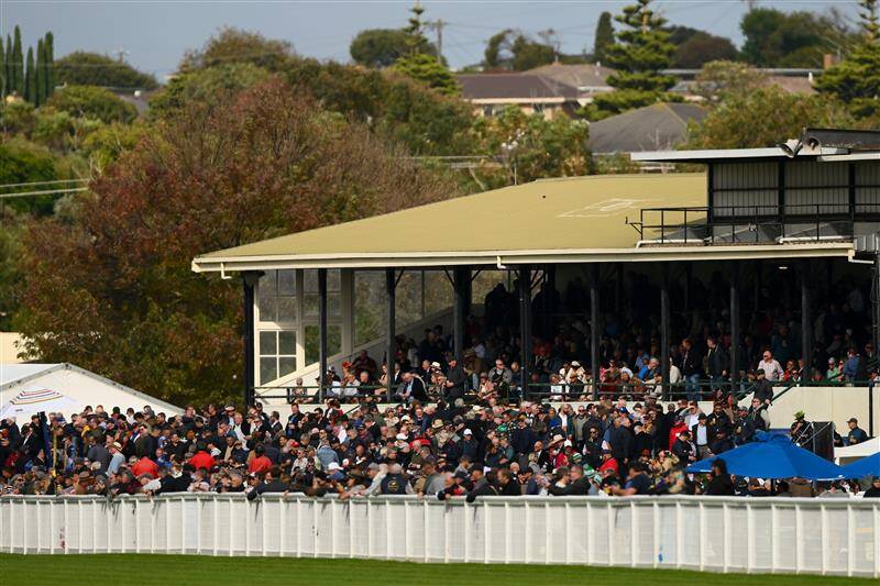 عکس / مسابقات اسب دوانی در استرالیا 14