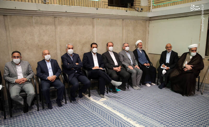 عکس/ دیدار جمعی از معلمان با رهبر انقلاب