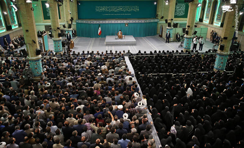 عکس/ دیدار جمعی از معلمان با رهبر انقلاب