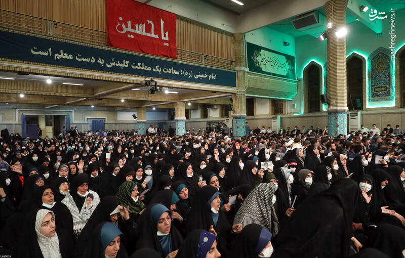 عکس/ دیدار جمعی از معلمان با رهبر انقلاب