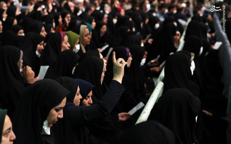 عکس/ دیدار جمعی از معلمان با رهبر انقلاب