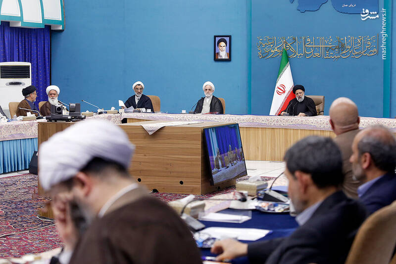 جلسه شورای عالی انقلاب فرهنگی سهشنبه ۱۲ فروردین به ریاست سیدابراهیم رئیسی رئیس جمهور در نهاد ریاست جمهوری برگزار شد. جلسه شورای عالی انقلاب فرهنگی سهشنبه ۱۲ فروردین به ریاست سیدابراهیم رئیسی رئیس جمهور در نهاد ریاست جمهوری برگزار شد.