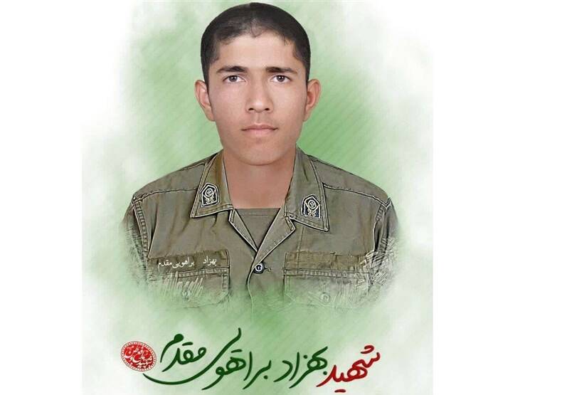 موضع عبدالحمید و پرکردن خشاب تروریستها برای حمله به پلیس+ عکس و فیلم