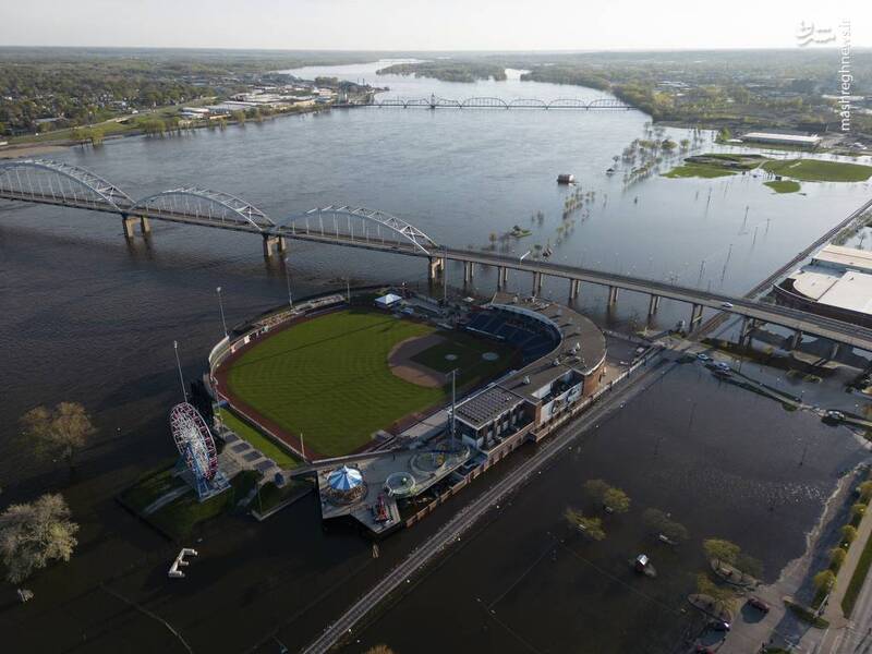 عکس/ طغیان و سیل در ۵ ایالت آمریکا