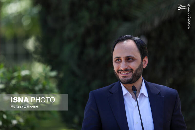 عکس/ وزرای دولت در حیاط دولت