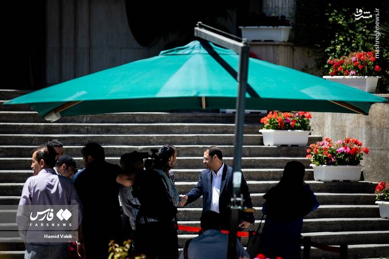 عکس/ وزرای دولت در حیاط دولت