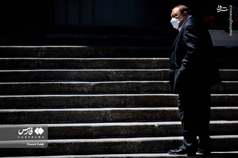 عکس/ وزرای دولت در حیاط دولت