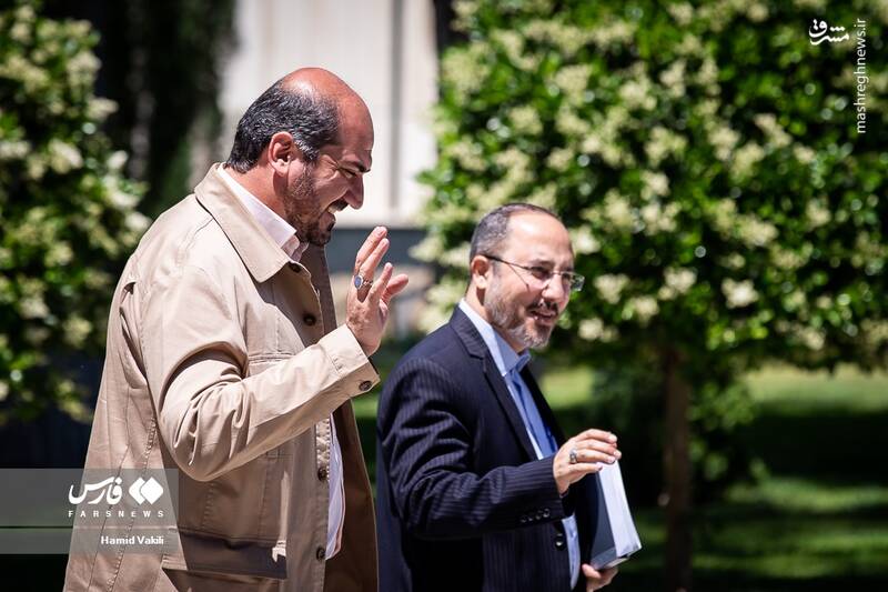 عکس/ وزرای دولت در حیاط دولت