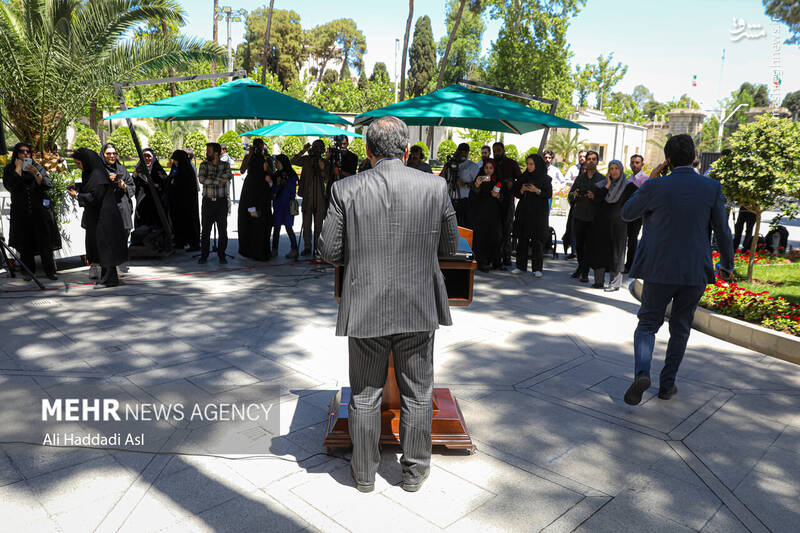 عکس/ وزرای دولت در حیاط دولت