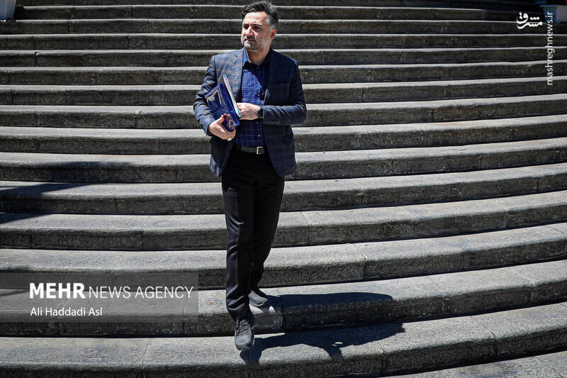 عکس/ وزرای دولت در حیاط دولت