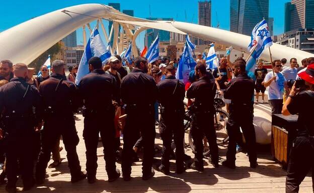 تظاهرات متشنج صهیونیست ها علیه نتانیاهو و اصلاحات قضائی