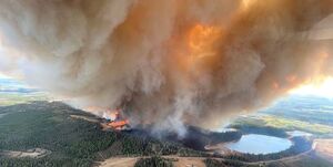 آتش‌سوزی مهیب غرب کانادا را دربرگرفت