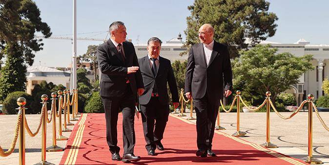 دیدار رئیس مجلس قانونگذاری ازبکستان با قالیباف