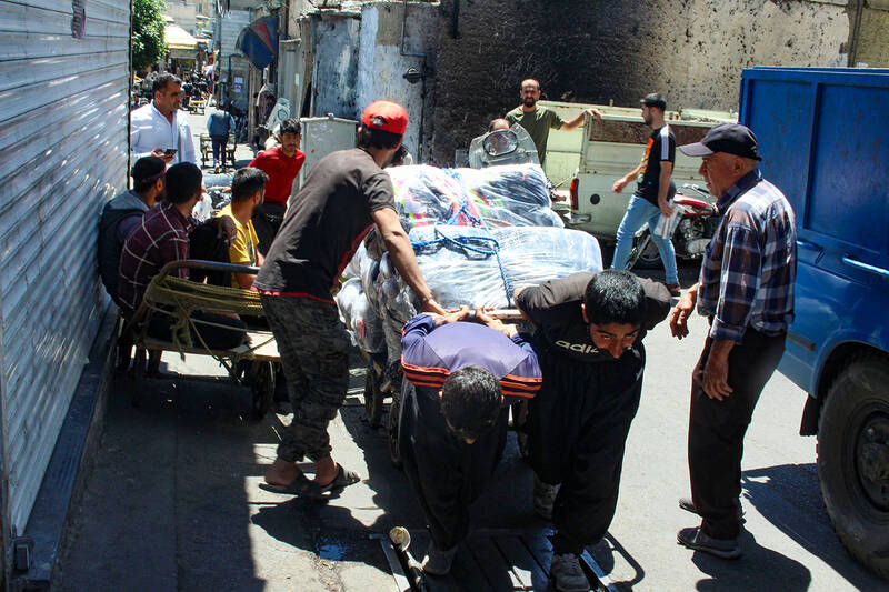 عکس/ چرخی برای چرخاندن چرخ های زندگی