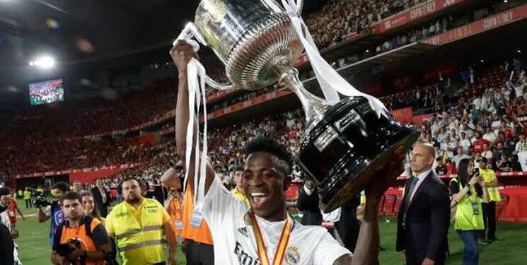 لابی پرس برای شکار توپ طلا/ معرفی رقیب جدید برای هالند و مسی