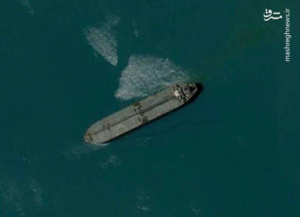 تصاویر ماهوارهای از ۲ نفتکش توقیف شده توسط ارتش و سپاه ایران