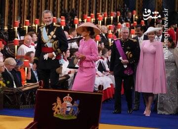 پوشش زنان در جشن تاجگذاری پادشاه انگلیس! +عکس