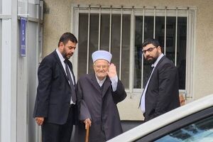 بازجویی ۵ ساعته پیرمرد ۸۰ ساله و منع گفتگو با ۳ کانال تلویزیونی