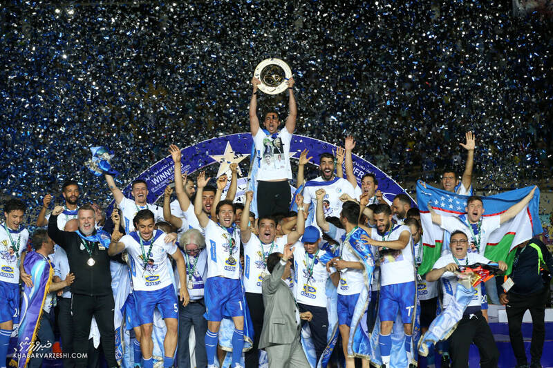 این کُری نیست حقیقت است؛ استقلال در لیگ و جامحذفی اول است/ کاش ساپینتو و کریمی در باشگاه ماندنی شوند/ مدیرفعلی باشگاه گفت نگو برای آکادمی چه کار کردم، اما...