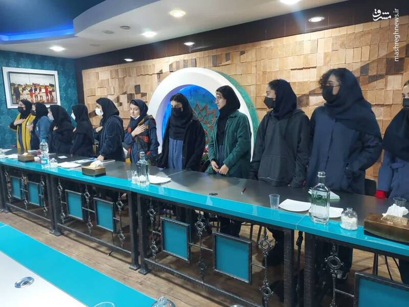 پیر و جوان، خیالپردازی را دوست دارند 2