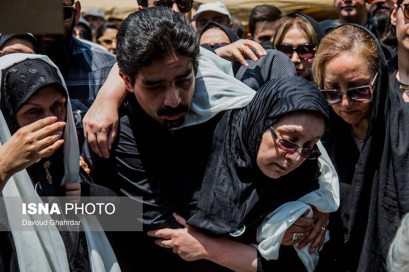 تصاویر غمانگیز تشییع پیکر حسین زمان 5