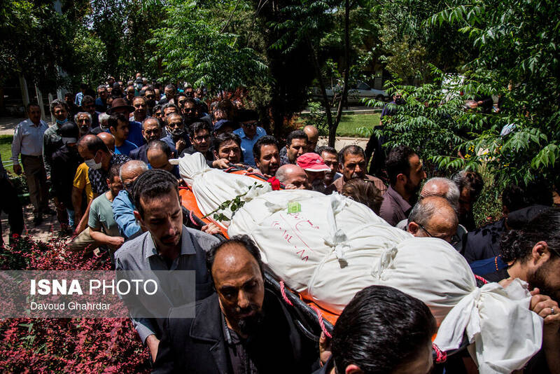 تصاویر غمانگیز تشییع پیکر حسین زمان 8