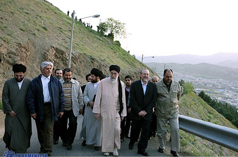 بازخوانی برکات سفر تاریخی رهبری به کردستان/ «۲۲ گولان» در تاریخ کردستان جاودانه شد