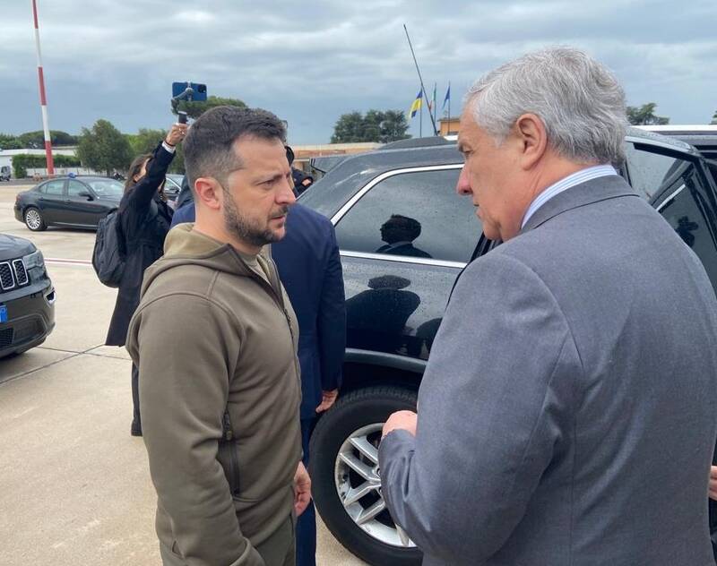 سفر زلنسکی به رُم برای دیدار با سران ایتالیا و پاپ