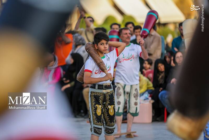 عکس / ورزش زورخانهای در میدان نقش جهان 13