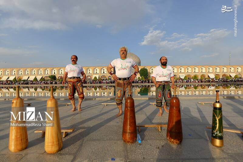 عکس / ورزش زورخانهای در میدان نقش جهان 5