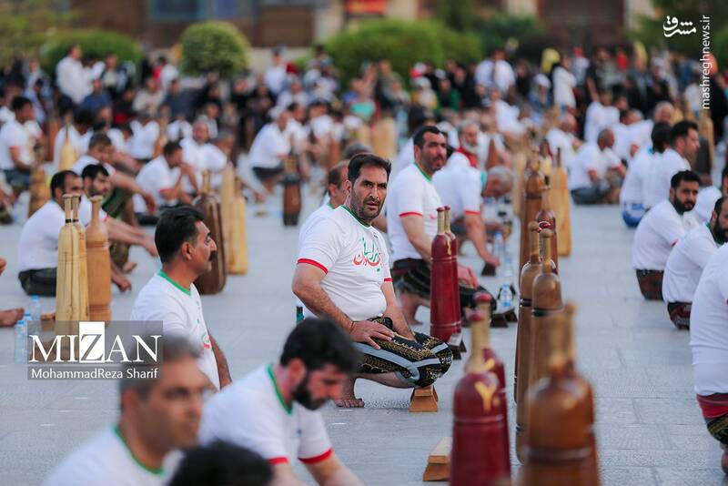 عکس / ورزش زورخانهای در میدان نقش جهان 15