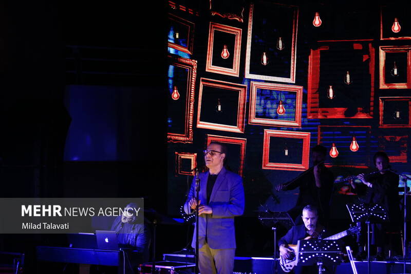 عکس / کنسرت علیرضا قربانی در رشت 16