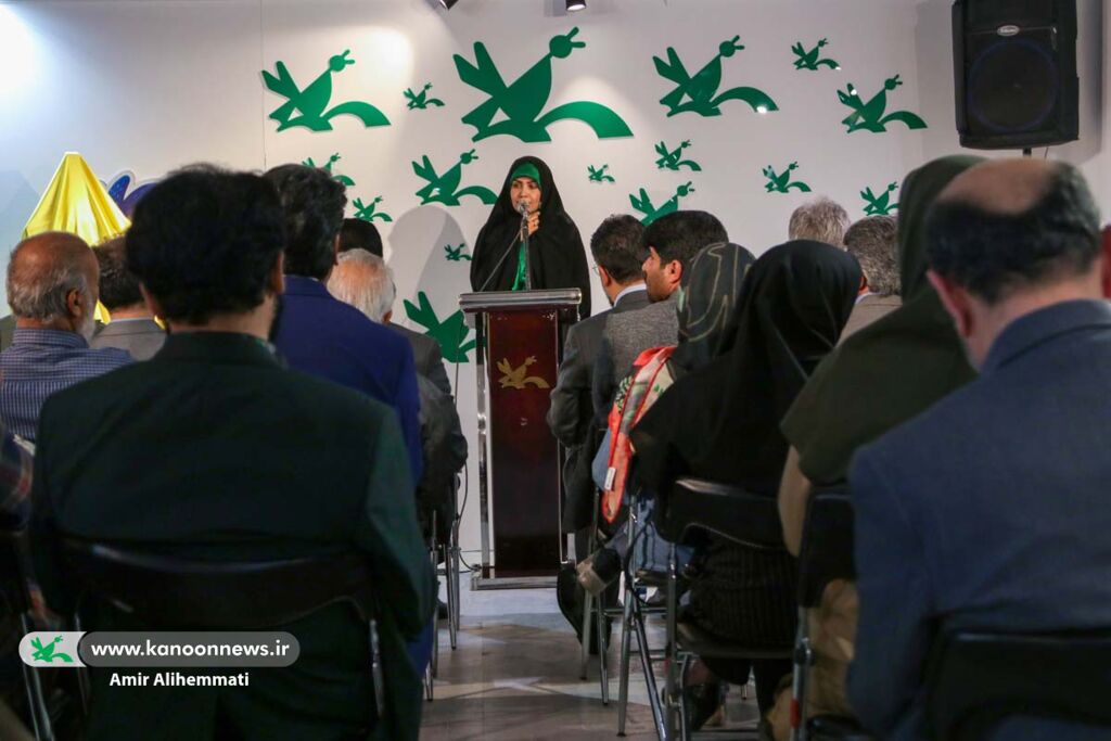 آیین رونمایی از کتاب «هرجا تو باشی» حداد عادل برگزار شد 4