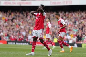 شکست خانگی آرسنال برابر برایتون؛ توپچیها جام را به سیتی پیشکش کردند