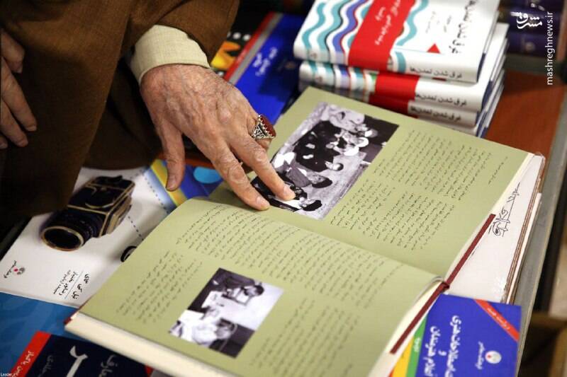 رهبر ایران با همه مشغلههای حکمرانی، مروج دانایی و آگاهی در کشور است