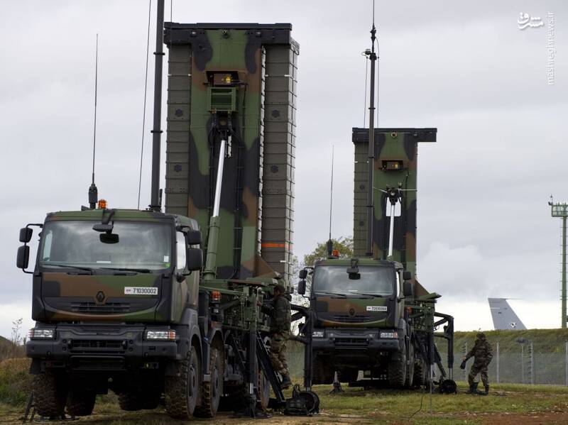 سامانه پاتریوت در اوکراین شکار پهپادهای روسی شد/ فرانسه به دنبال ارسال موشکهای دوربرد و آموزش خلبانان اوکراینی/ استفاده گسترده ارتش اوکراین از موشک "استورم شدو" در لوهانسک +فیلم و تصاویر